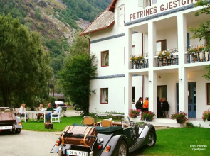 Petrines Guesthouse