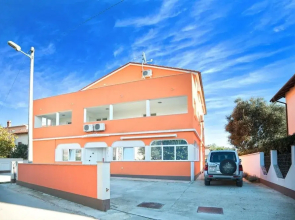 Apartments Orange Medulin