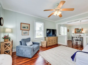 Dtwn St Marys Home Near Waterfront: Pets Welcome!