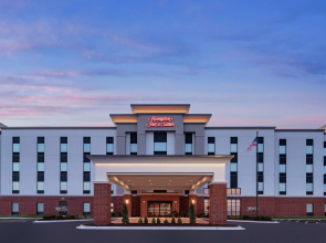 Hampton Inn & Suites Bridgeview Chicago