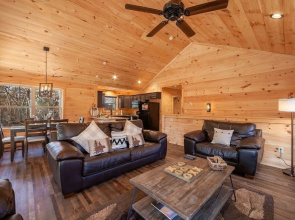Luxury Good Vibes Cabin With Tub by RedAwning