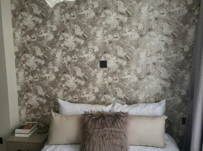 leo residence