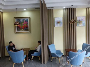 Longting Hotel (Longyan Railway Station Store)