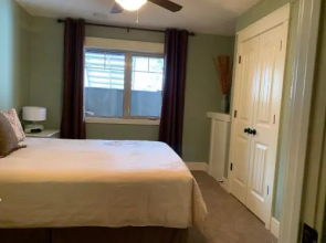 Diamond Willow Artisan Retreat