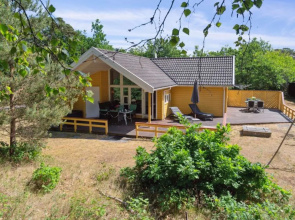 "Anly" - 250m from the sea in Bornholm