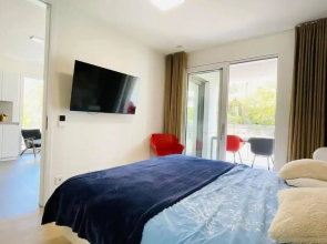 Lux Green Flat in Center-Parking&Terrace