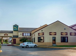 Quality Suites Tulsa I-44