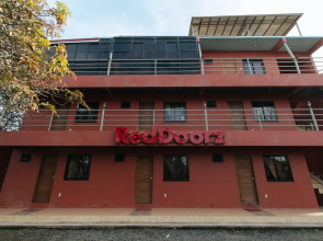 RedDoorz Plus @ Malabag Silang