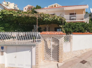 Amazing Home in Trogir With Wifi and 3 Bedrooms