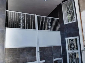 One bedroom appartement with wifi at Napoli