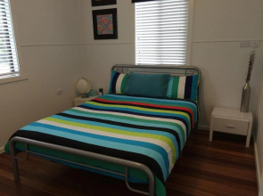 Ella May Holiday Flats