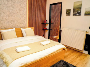 Comfy 5BR Apartment in Heart of Ghent