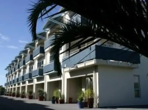 Marine Reserved Holiday Apartments