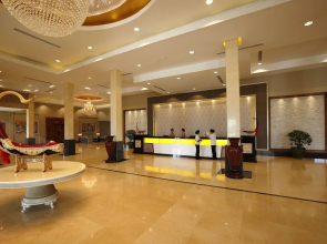 Horizon Lake View Resort Hotel