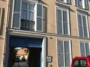 77 Rue de France