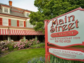 Main Street Manor