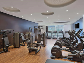 Отель Double Tree by Hilton Dubai Business Bay