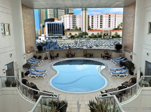 Lotus Downtown Metro Hotel Apartments