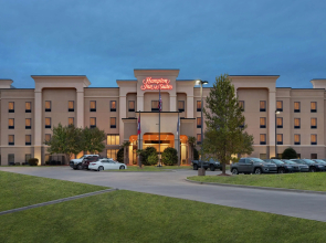 Hampton Inn and Suites Pine Bluff