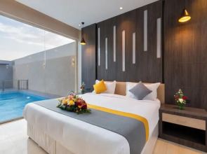 The Corner Resort