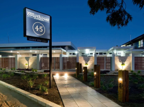 Loxton Courthouse Apartments