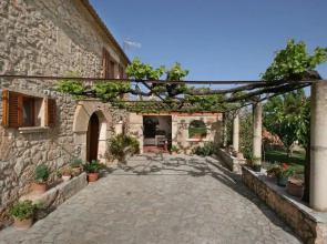 Villa - 5 Bedrooms with Pool - 103159