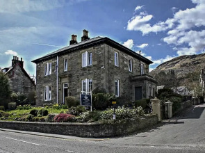 The Old Bank