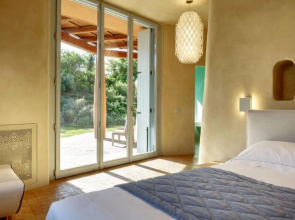 Is Molas Villas