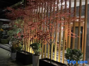 shuangtian yazhu hotel