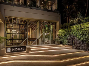 Houze Stay & Residences by AVA