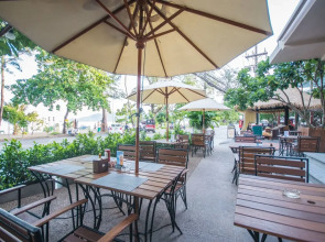 Baan Laimai Beach Resort & Spa