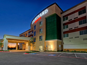 Courtyard By Marriott San Marcos