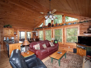Ridgecrest Drive Cabin 1606 - 1 Br cabin by RedAwning