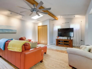 Lakefront Retreat in the Heart of Osage Beach!