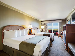 Surf & Sand Lodge