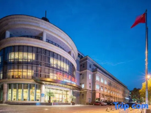 Xinhua Hotel