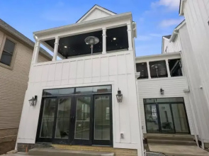 Jungle House Premier Residences – Downtown Columbus & Short North