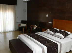 Hostal Restaurante Pinarejo