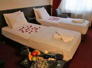 Hotel Diana