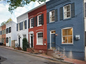 Cozy Home in Prestigious Georgetown