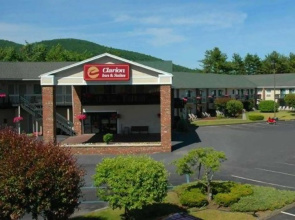 Clarion Inn & Suites at the Outlets of Lake George