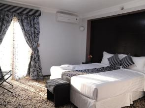 Moon Hotel