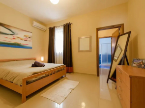 Luxury Holiday Apartment IN Qawra