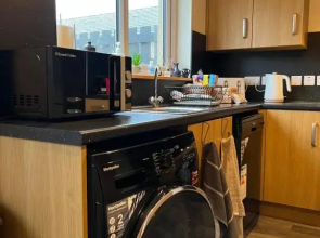 Bright And Modern 2 Bedroom Home in Kirkwall