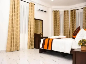 Mamma Raji Hotel
