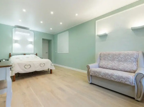 Апартаменты «Feelathome Невский»