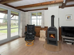5 Person Holiday Home in Ebeltoft-by Traum