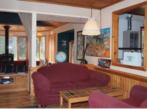 HI-Castle Mountain Hostel
