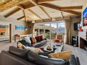Chambers City Centre Penthouse