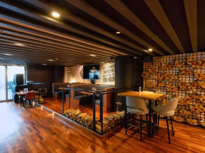 Отель The First Collection Dubai Marina